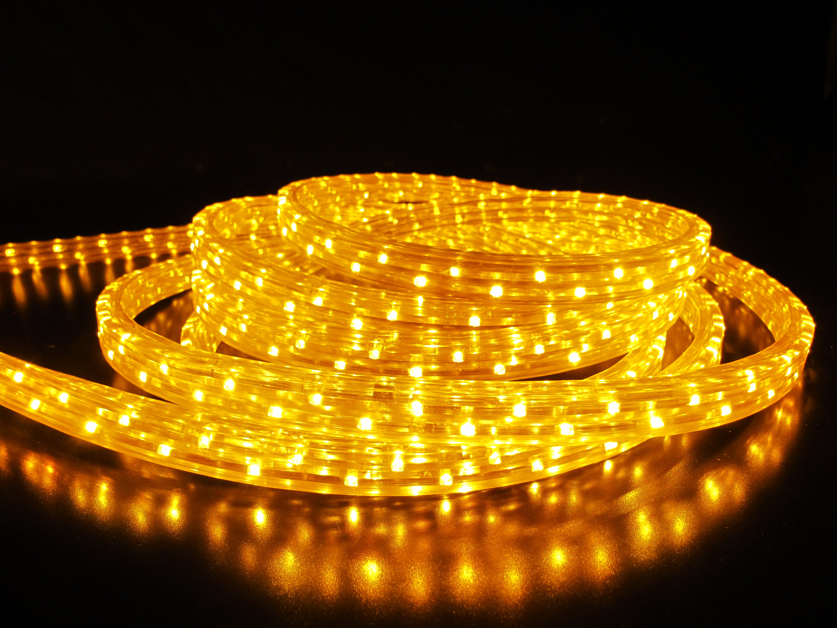 Дюралайт LED с динамикой, желтый, 220V, сечение 11*18мм, бухта 100м LED-XF-3W-100M-240V- Y (2м) (FS-00001157)