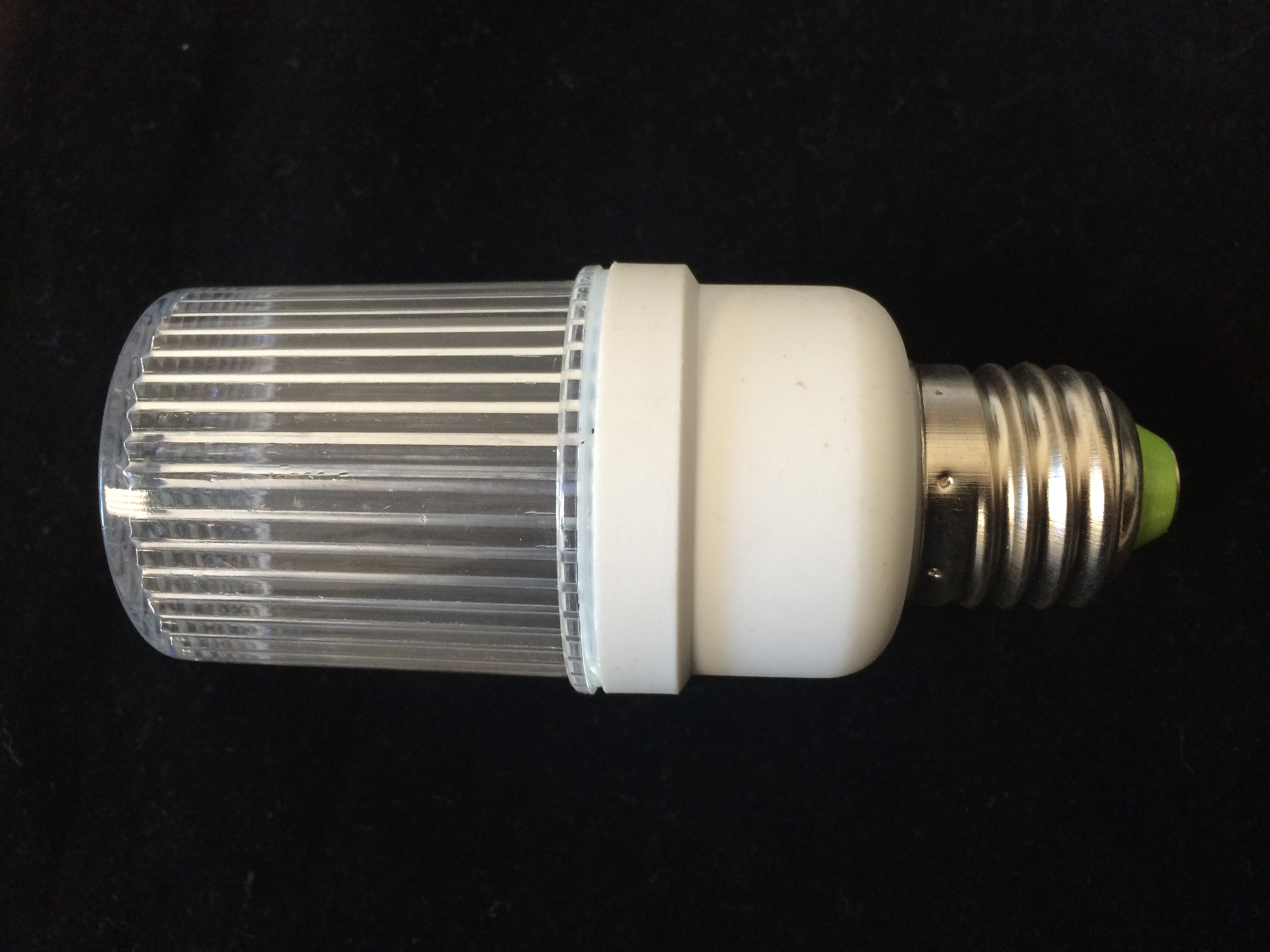 LED лампа-вспышка RGB  E-27, 21 светодиод повышенной яркости, 220V  G-LEDJS07RGB (FS-00002393)