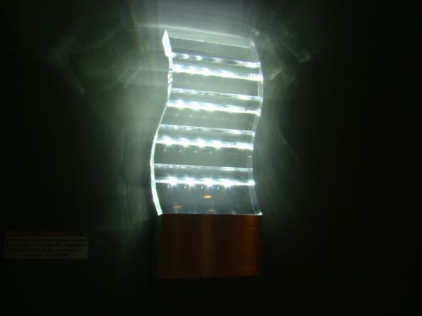 Светодиодный светильник накладной. холодный белый оттенок, 4*1.5W (FS-S CW)