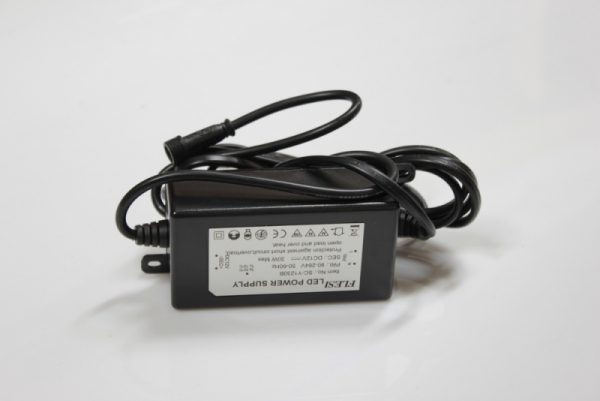 SC-Y1230B 30W LED драйвер, Input 90-264VAC, Output 12VDC, 50/60Hz, IP67, входящий кабель 1.5м с евроразеткой, выходящий кабель 0,3м "мама" разъемом дл