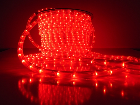 Изображение Дюралайт LED с динамикой, красный, 220V, D13 мм, бухта 100м LED-XD-3W-100M-240V красный,13мм, (4м)   интернет магазин Иватек ivatec.ru