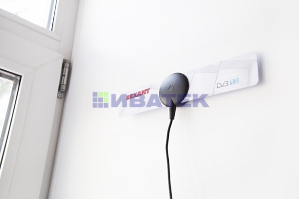 ТВ антенна комнатная «Активная» для цифрового телевидения DVB-T2 на присоске, RX-257 REXANT