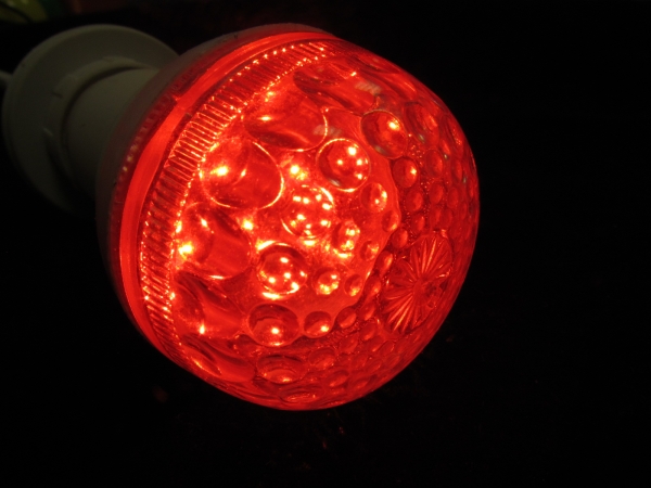 LED лампа  с цоколем E27, 50 мм, (9 светодиодов), красный , G-Q008R, LED-Lamp-E27-50-9-R (FS-000589)