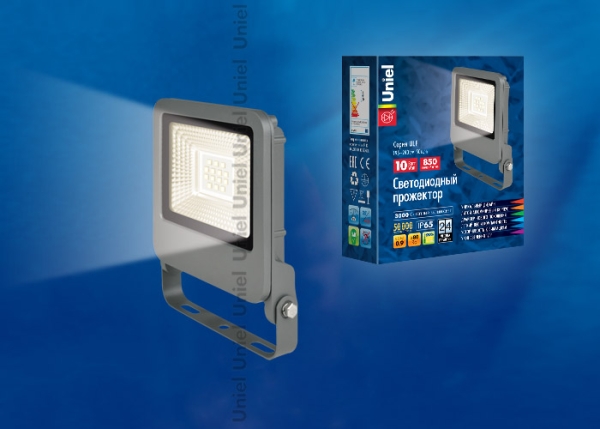 ULF-F17-10W/WW IP65 195-240В SILVER Прожектор светодиодный. Теплый белый свет (3000K). Корпус серебристый. TM Uniel.