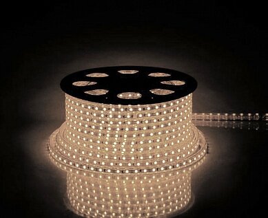 Лента светодиодная, 60SMD(2835)/m 4.4W/m 220V IP65 100m, 2700К , FERON LS704 с 2 сетевыми шнурами, 2 заглушками, 2 коннекторами,10 крепежами в комплекте